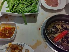 -围炉夜话·潮汕卤水火锅(榕江店)