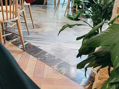 -香山湖家家宴(中山陵店)