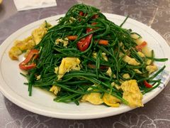 -牧场烧烤餐饮广场