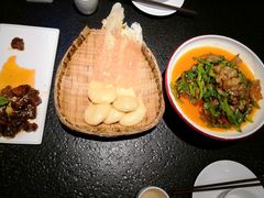 -万重锦·人文川菜馆(骡马市店)