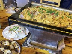 -宏兴烤鱼山庄(宣恩总店)