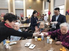 -奉贤东方美谷金汇敬老院·医护康复·日月星连锁(奉贤院)