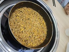 -三清洞摩西韩式年糕火锅(威高广场店)