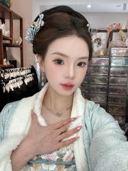 -一揽芳华汉服旗袍体验馆(拙政园店)