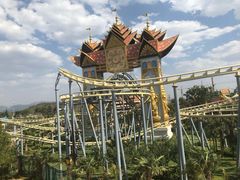 -七彩云南欢乐世界