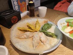 -宽鲜锅贴家常菜(永旺东部购物中心香港中路店)