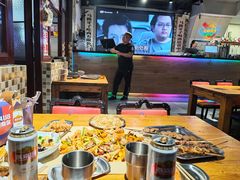-马路牙子烧烤音乐酒馆(望京店)