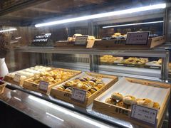 面包甜点陈列柜-南宋胡记(杭州体育场路店)