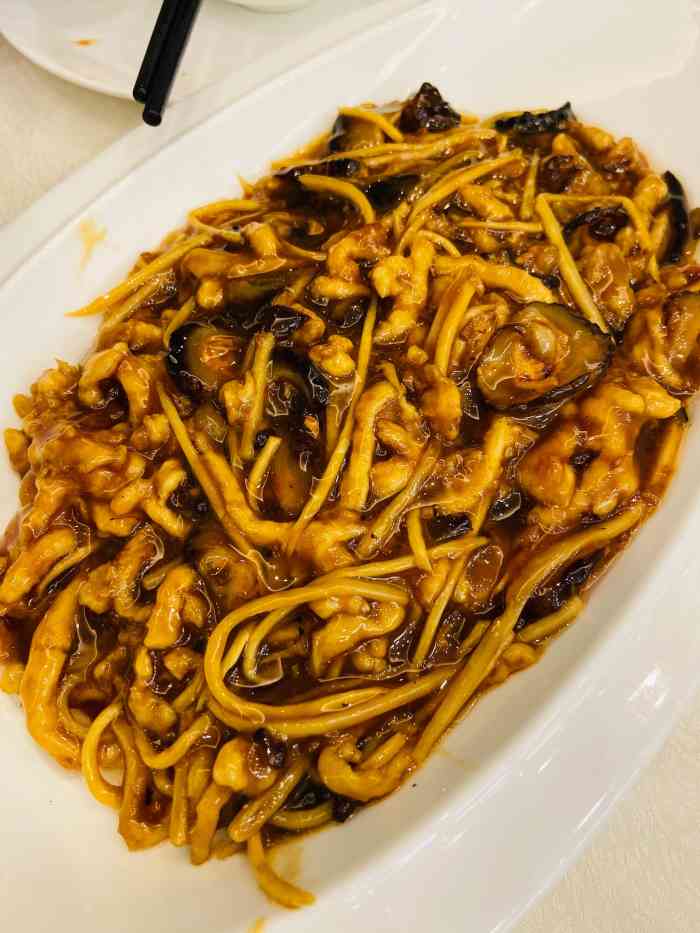 大铁勺酒楼(熙悦汇店)-"6点来钟到的,拿号等了会儿.外面有零食和.