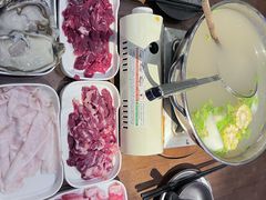 -天成·潮州牛肉脆肉鱼生蚝自助火锅