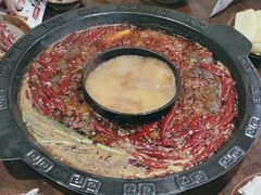 -黄潇洒老火锅(九眼桥宏济巷店)