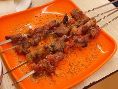 -洞庭洲·防空洞火锅·烧烤·铜锅涮肉(新百广场店)