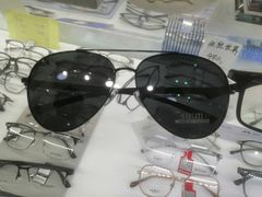 -中国丹阳眼镜城