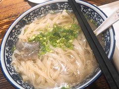 -东大桥小国抻面烧烤(长通路店)