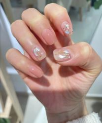 -悦指间美甲美睫