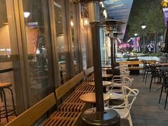 露天位-81BAKERY(大学路店)