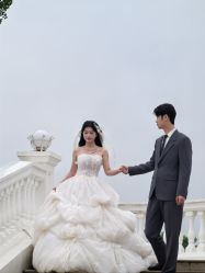 -玫瑰星座婚纱摄影轻奢定制(双井店)