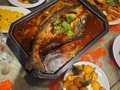 -巴特餐饮6加1音乐餐吧·新疆菜
