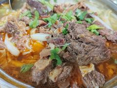 -闫家驴肉老店(华电一校店)