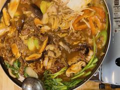 八爪鱼牛肉锅-东吉馆韩式餐厅(八经街总店)