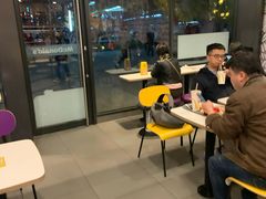 用餐区-麦当劳(杭州三花国际店)