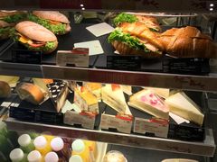 -星巴克臻选(南京金茂览秀城店)
