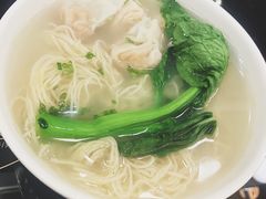 鲜虾云吞汤面-玉兰苑一等茶餐厅