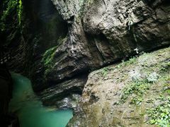 -龙水峡地缝景区