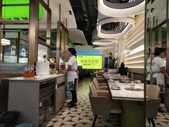 -洪氏嗨捞·广东猪肚鸡·椰子鸡火锅(西咸万象城店)