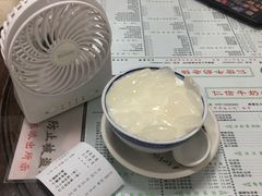 -仁信双皮奶(东川路店)
