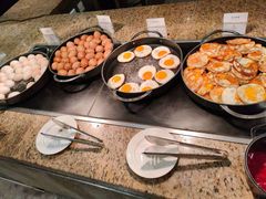 -华邑酒店·鲜艳全日自助餐厅