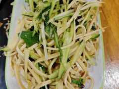 -山城家常菜铁锅炖鱼