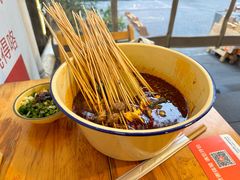 -拈签一笑黄牛肉辣卤串串