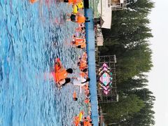 -黄河谷马拉湾海浪浴场