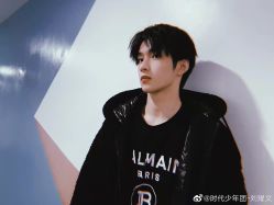 -凡碧诗毛孔清洁收细