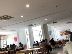 大堂-上海野生动物园老虎餐厅