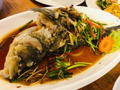 -拉威海鲜市场