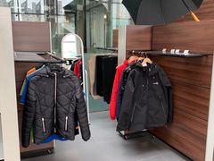 -天津波士信达奔驰4S店(卫津南路店)