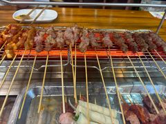 -哈尔滨小酒馆·鲜肉现穿自助烧烤(康新花园店)