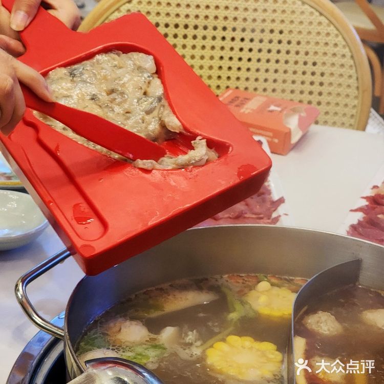 回澳門前，記得去吃青茂這家牛肉火鍋！！