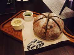 -恰餐厅及酒吧 CHAR Bar & Grill (北京丽都皇冠假日店)