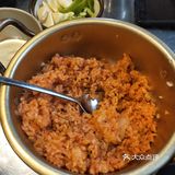 五花肉猪大肠、鸡软骨、鱿鱼和可以喝鲜美的蘑菇汁的口蘑