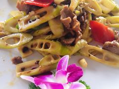 吊丝丹竹笋炒牛肉-德云居
