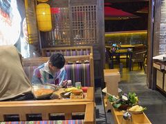 -野山舂·贵州现舂酸汤牛肉(东山店)
