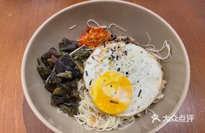 Century Egg and Pork Noodles
