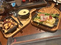 -恰餐厅及酒吧 CHAR Bar & Grill (北京丽都皇冠假日店)