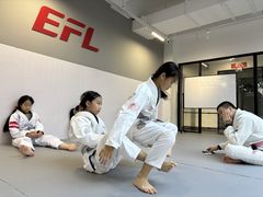-EFL巴西柔术·综合格斗·泰拳·少儿体能训练(虹桥德必馆)