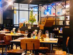 -Carbon莫卡哆·意大利复古集市餐厅(杭州大厦店)