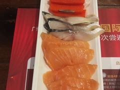 -四海一家自助餐(益田假日广场店)