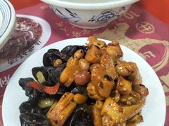 -牛一嘴·兰州牛肉面·大盘鸡(财富中心店)